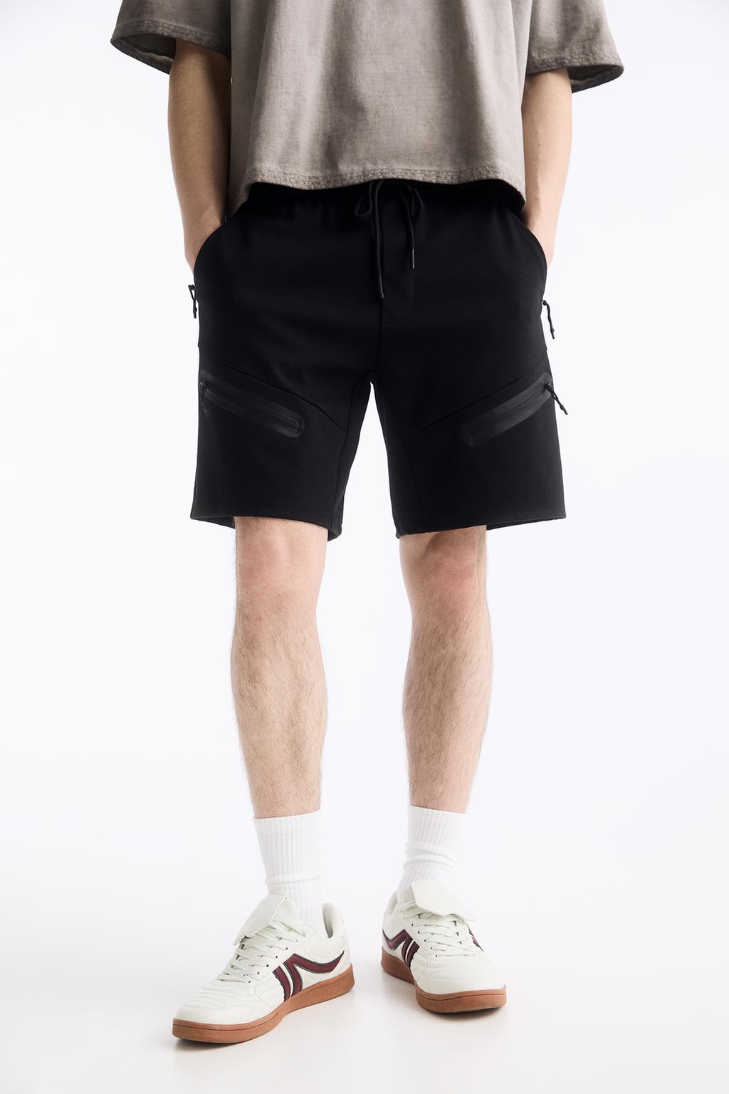 JOGGER BERMUDA SHORT WITH FRONT POCKET