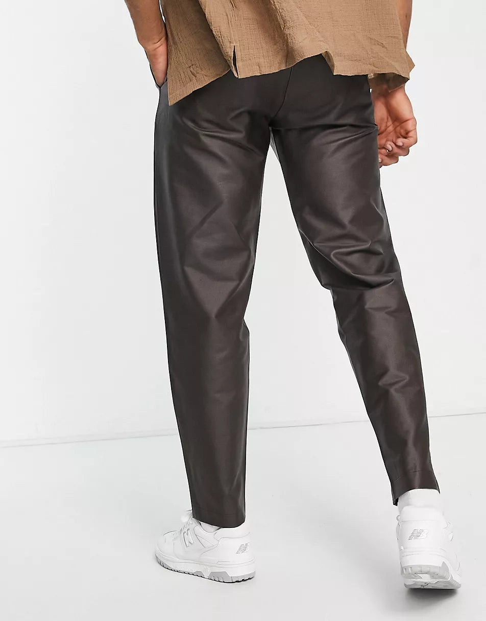 RELAXED FAUX LEATHER TROUSERS IN BROWN