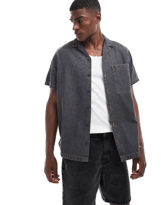 RELAXED REVERE DENIM SHIRT IN WASHED BLACK