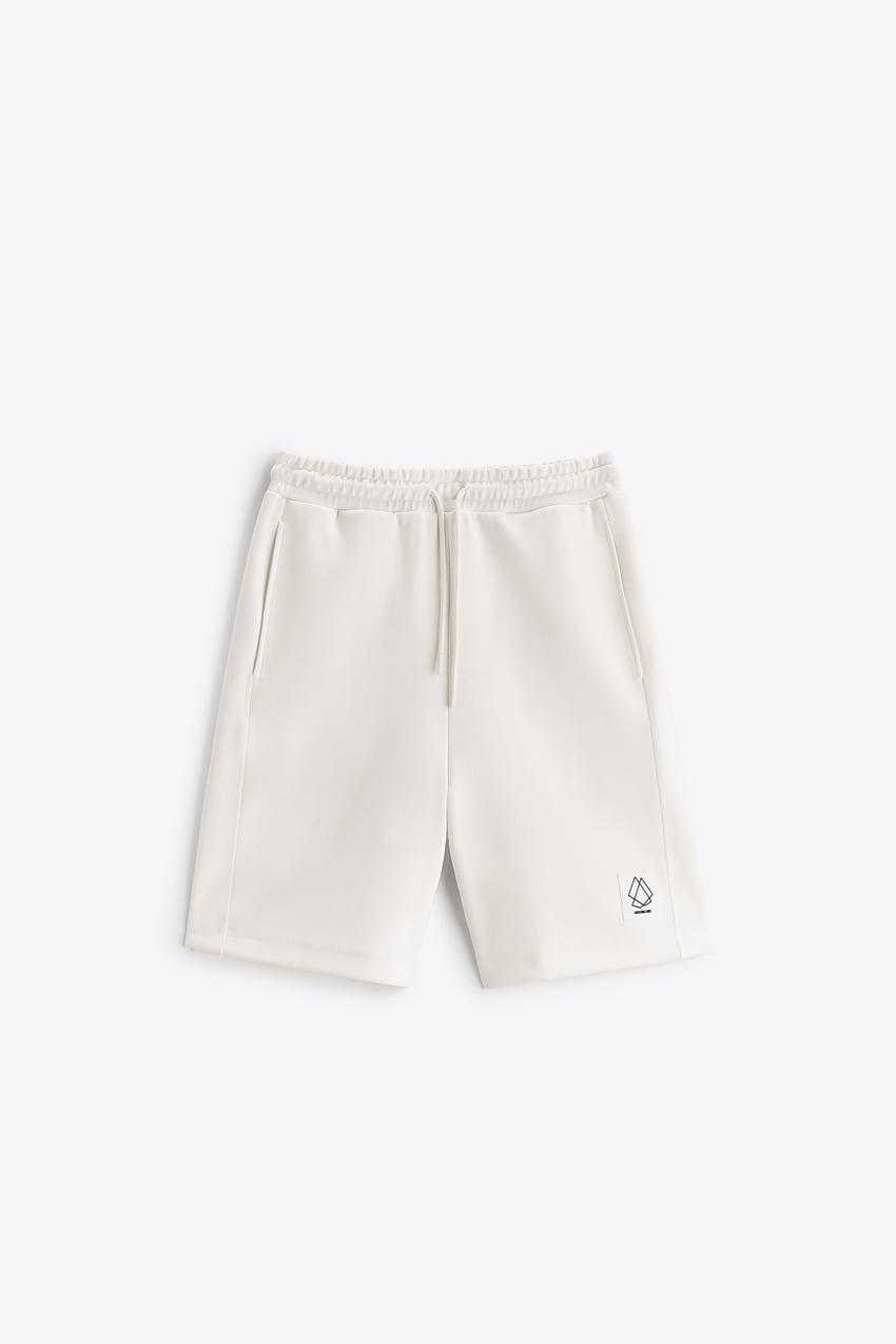 JOGGER BERMUDA SHORTS WITH LABEL