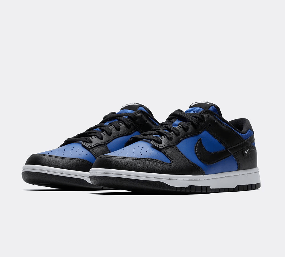 DUNK LOW FS TRAINERS IN BLUE AND BLACK