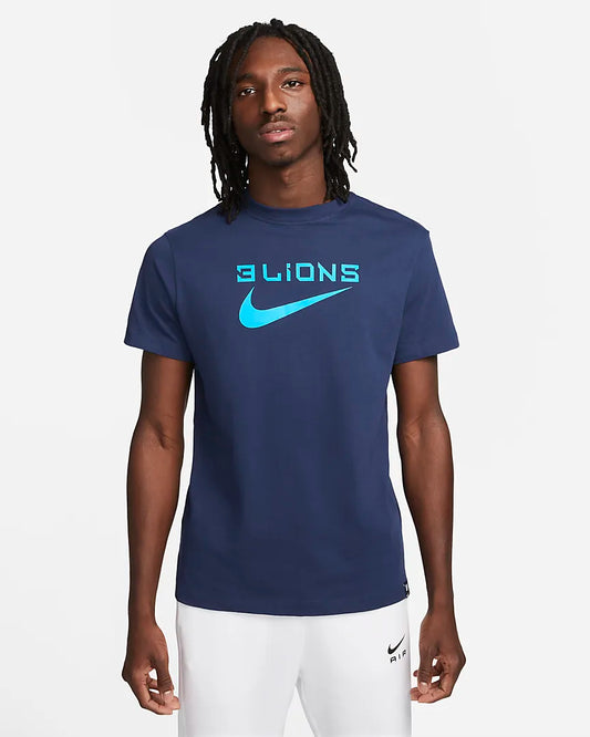 SWOOSH T-SHIRT